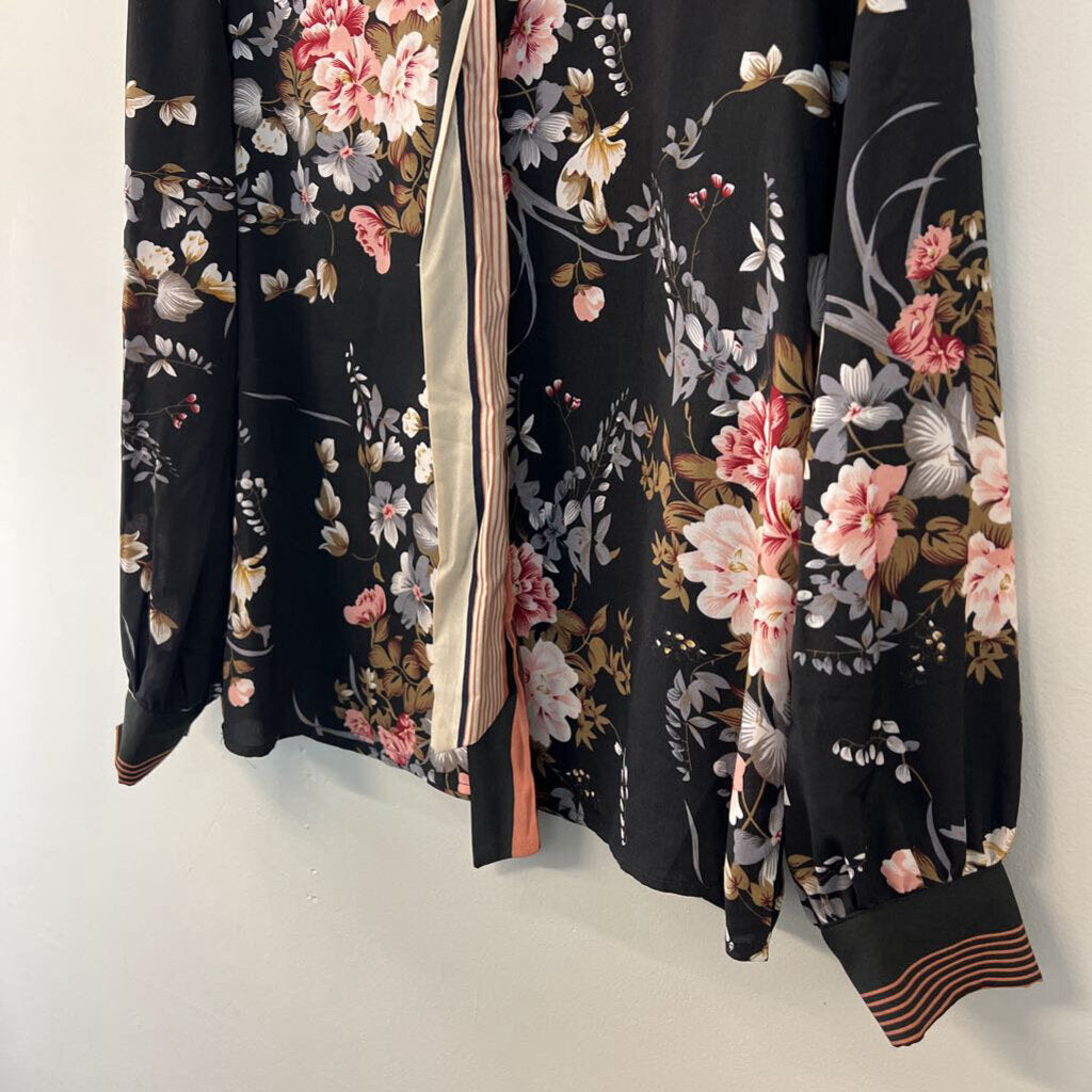 Black/ Multi Flower Print Long Sleeve Top Large