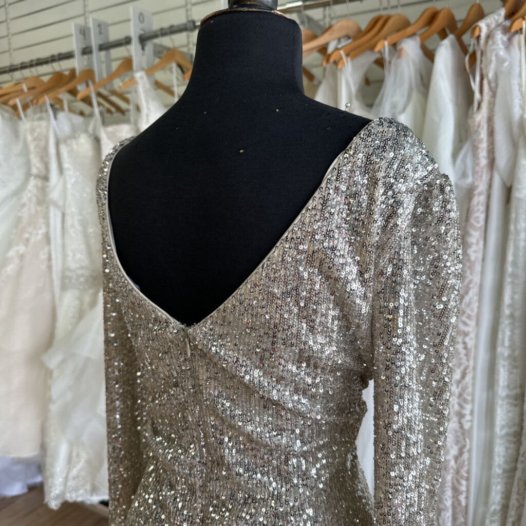 Le Chateau Gold/ Silver Sequin Long Sleeve Dress Extra Large