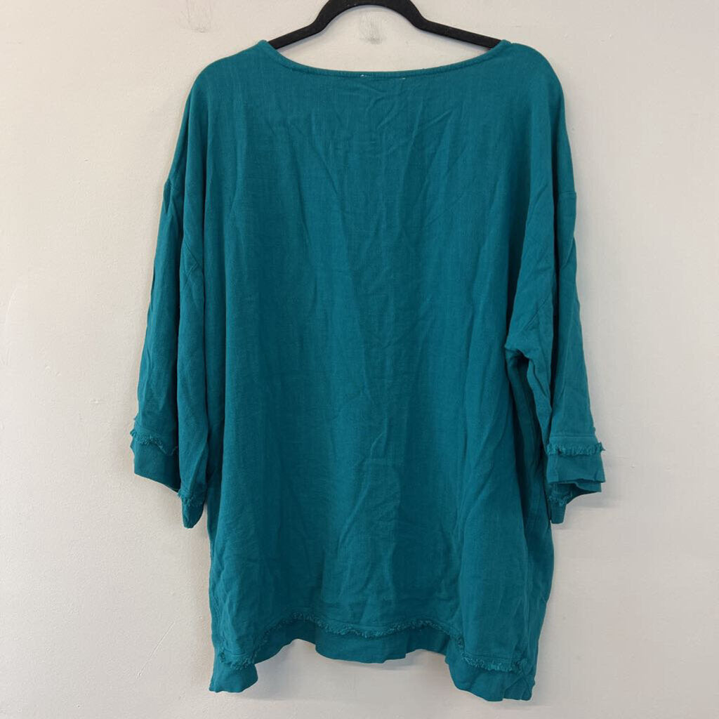 Umgee Teal 3/4 Sleeve Frayed Detail Top Small