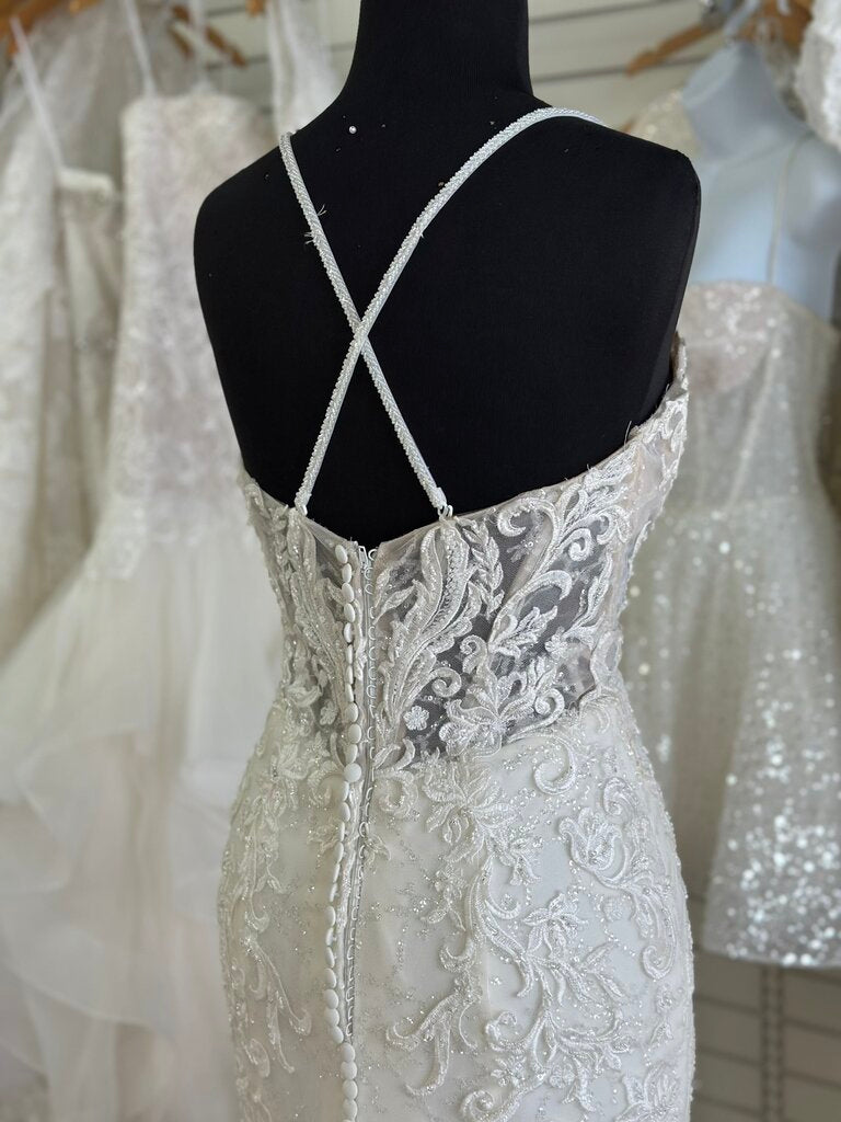 Justin Alexander Sequined Lace Fitted Bridal Gown 12