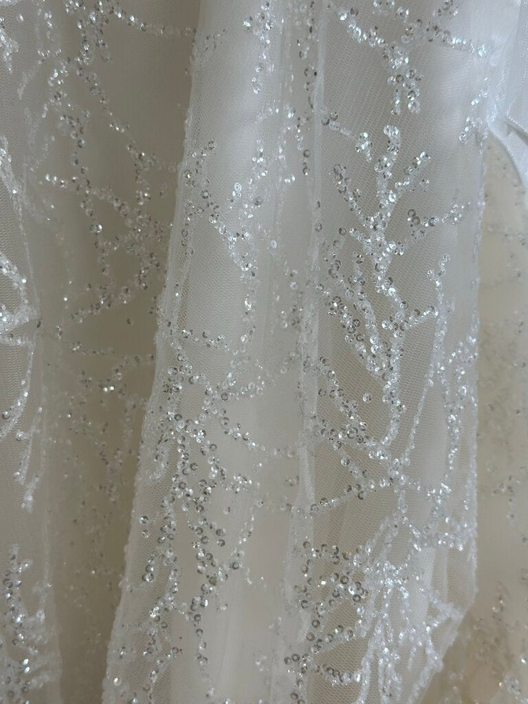 Justin Alexander Sequined Lace Fitted Bridal Gown 12