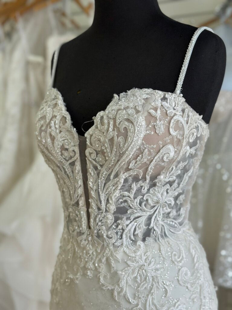 Justin Alexander Sequined Lace Fitted Bridal Gown 12