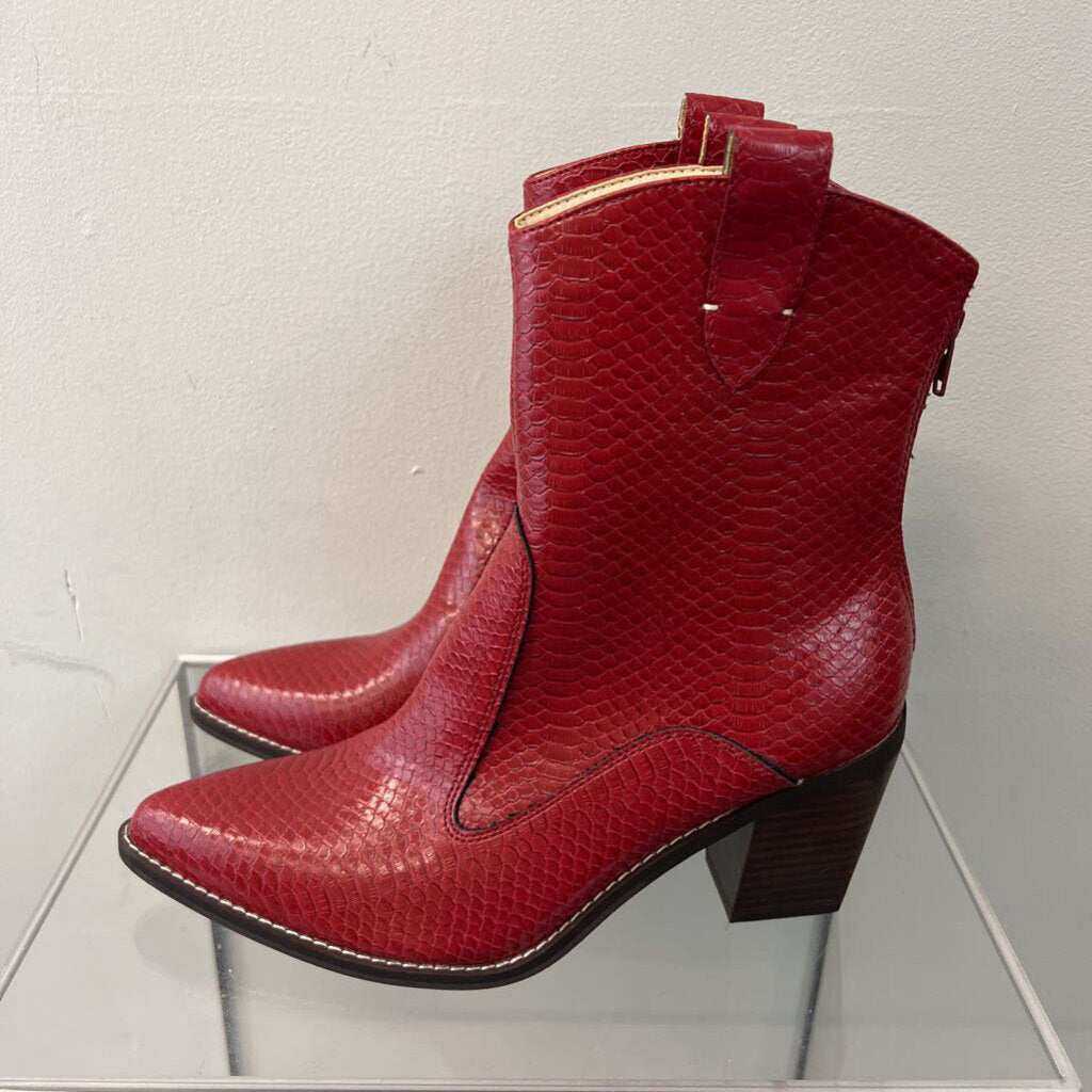 Oasis Society The Tara Red Snakeskin Short Western Boots 9