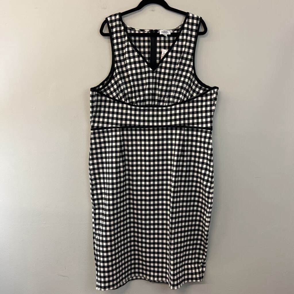 Unique Vintage Black/ White Checkered Sleeveless Dress 3X