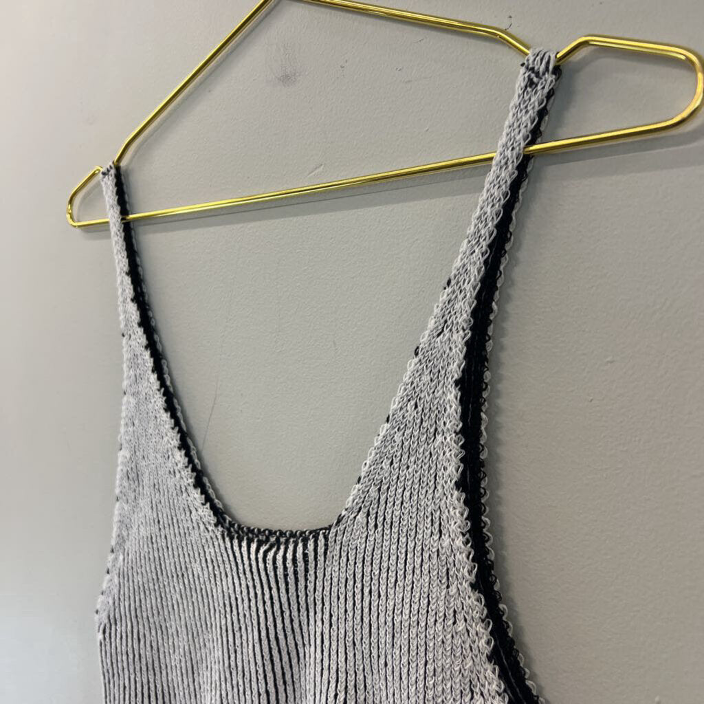 Black/ White Knit Cropped Tank Top Medium