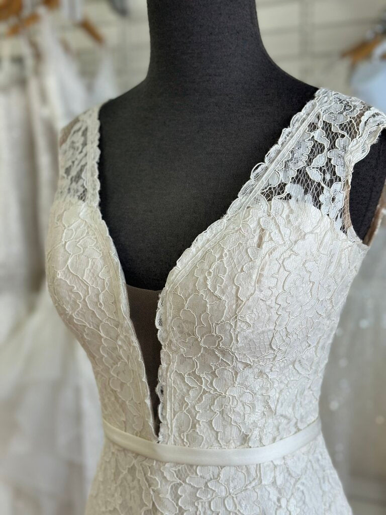Mikaella Ivory Lace Fitted Bridal Gown 10