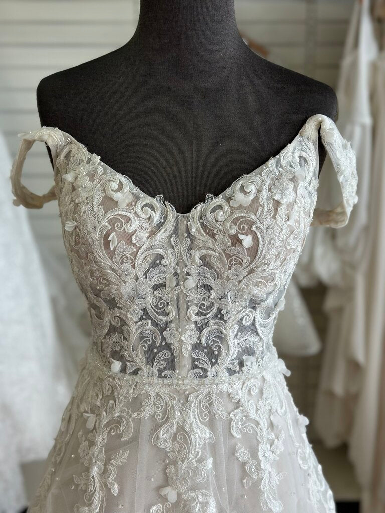 Mori Lee Ivory/ Light Gold Lace A Line Bridal Gown 10