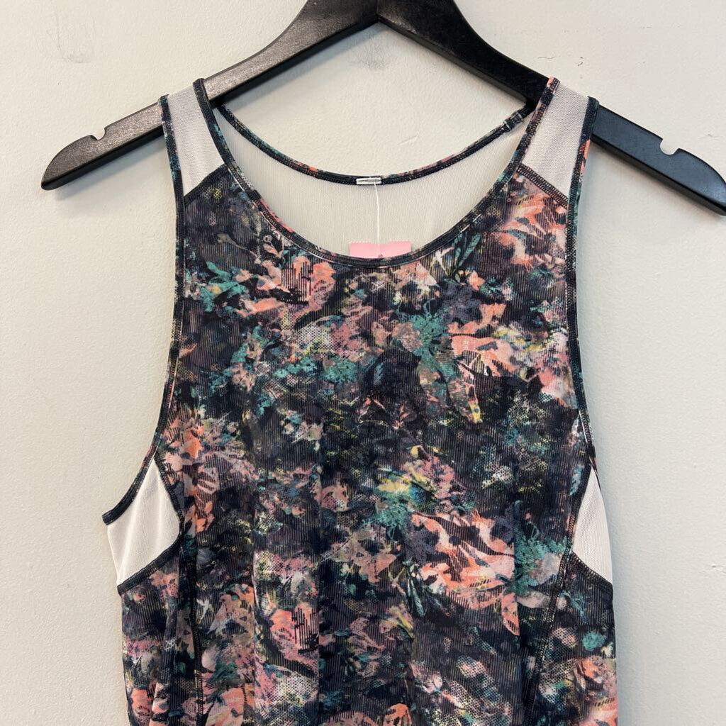 Lululemon Black/ Multi Print Sculpt Tank II Small