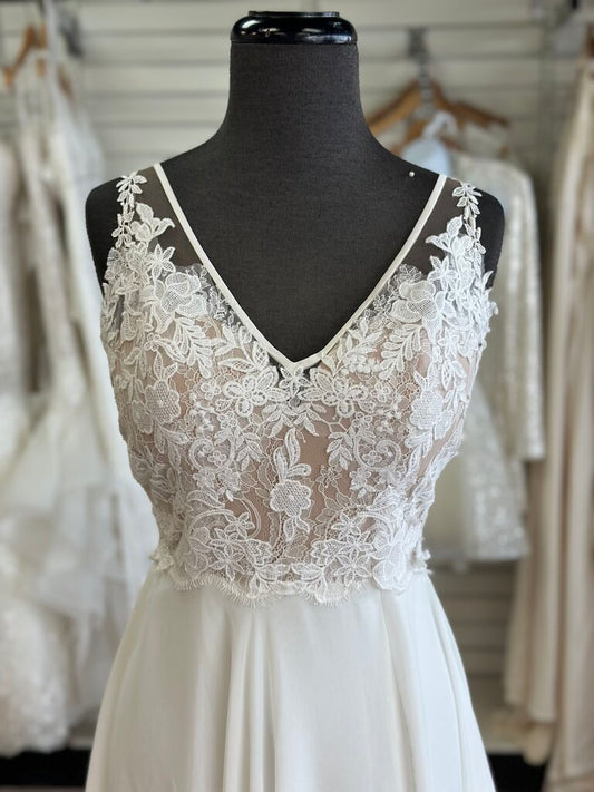 Lillian West Ivory/ Beige Lace Top Chiffon Skirt Bridal Gown 6