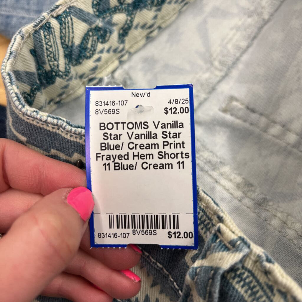 Vanilla Star Blue/ Cream Print Frayed Hem Shorts 11