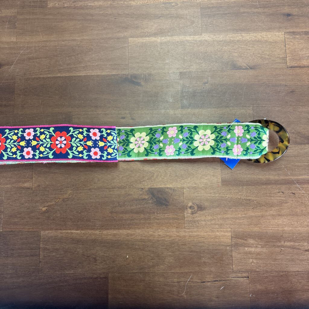 Navy/ Green Reversible Embroidered Flower Adjustable Belt