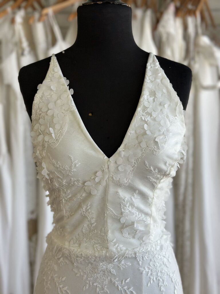 Dress The Population Ivory Lace/ 3D Flower Bridal Gown Large
