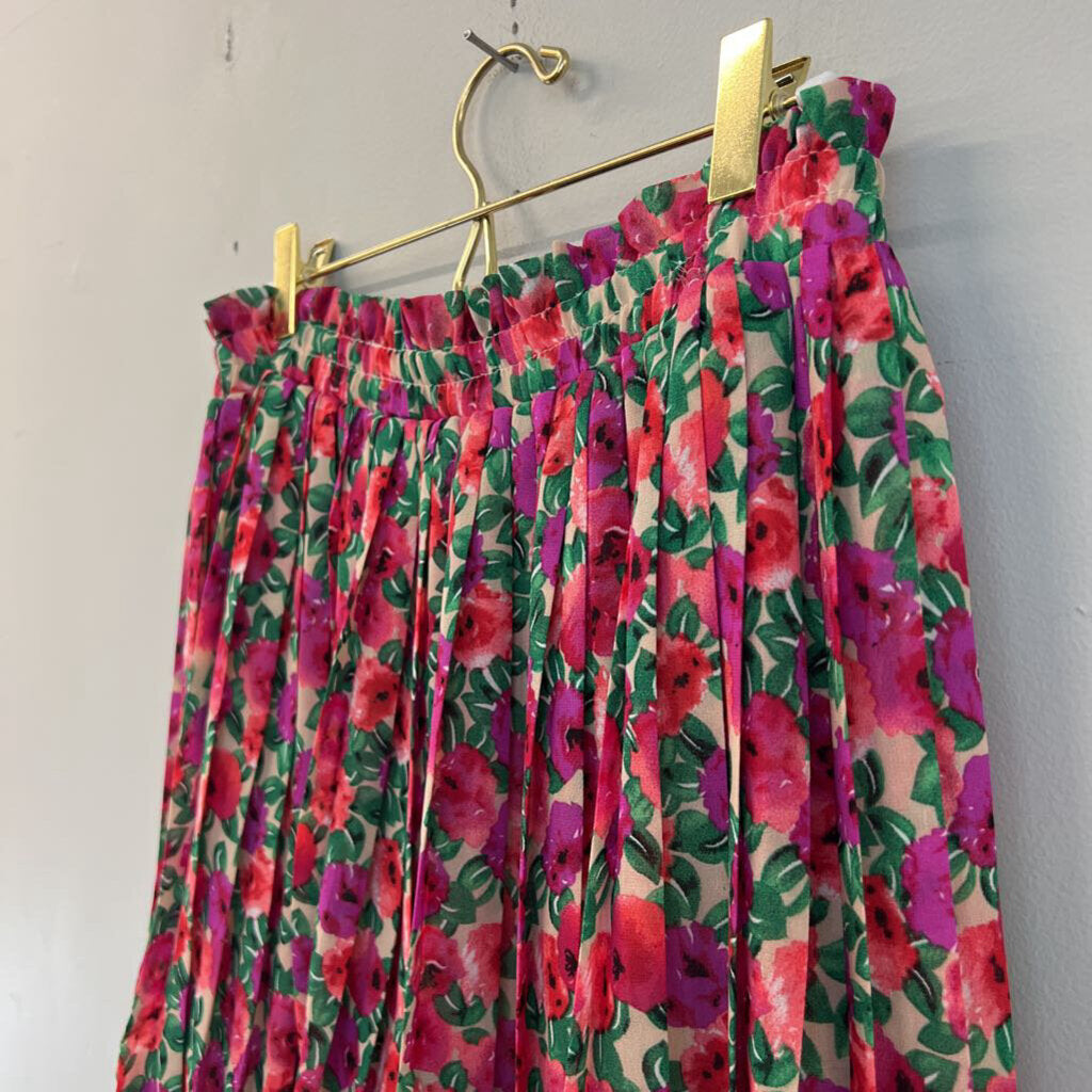 Endless Rose Pink/ Multi Flower Print Pleated Skirt Medium