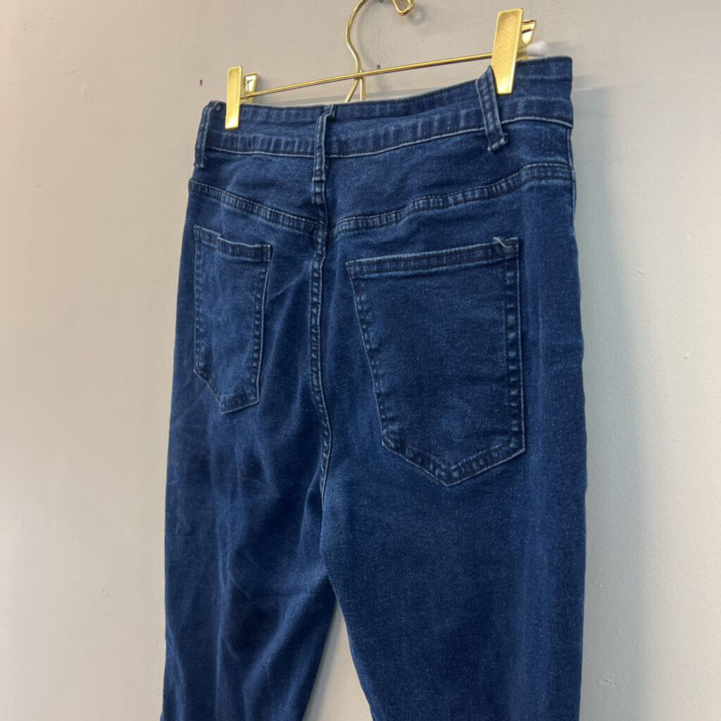 Dark Wash High Rise Flare Jeans Medium
