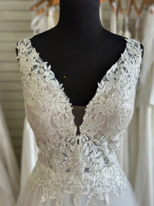 Stella York Ivory Lace Top Tulle Skirt Bridal Gown 10