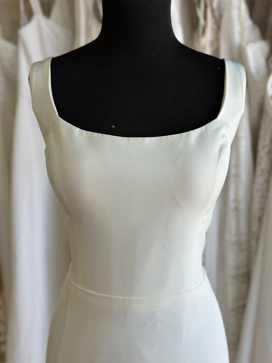 Ivory Fitted Crepe Bridal Gown 16/18