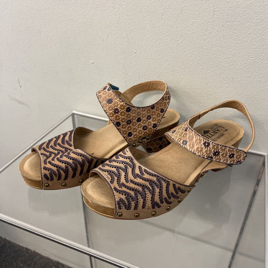 L'Artiste Brown Print Leather Clog Sandals 37