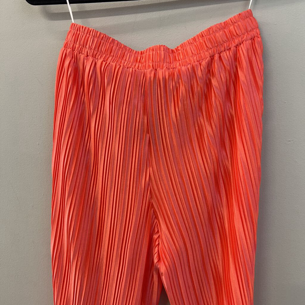 Hello Molly Coral Silky Pleated Convertible Wrap Top/ Pants Set Medium