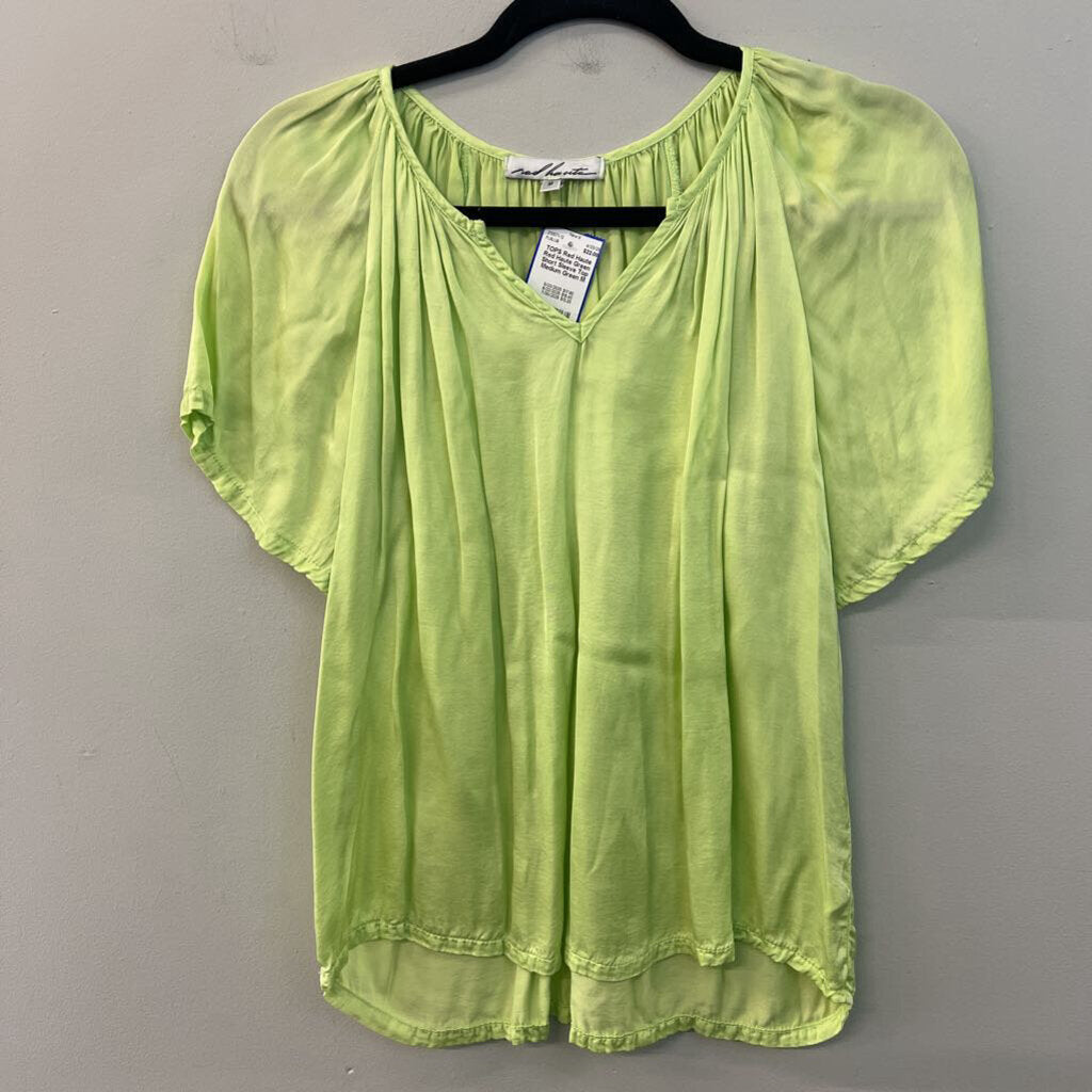 Red Haute Green Short Sleeve Top Medium