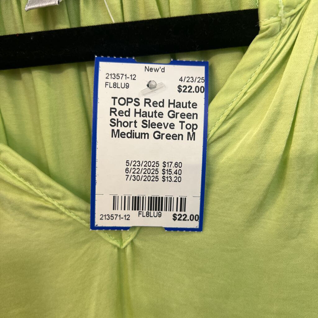 Red Haute Green Short Sleeve Top Medium