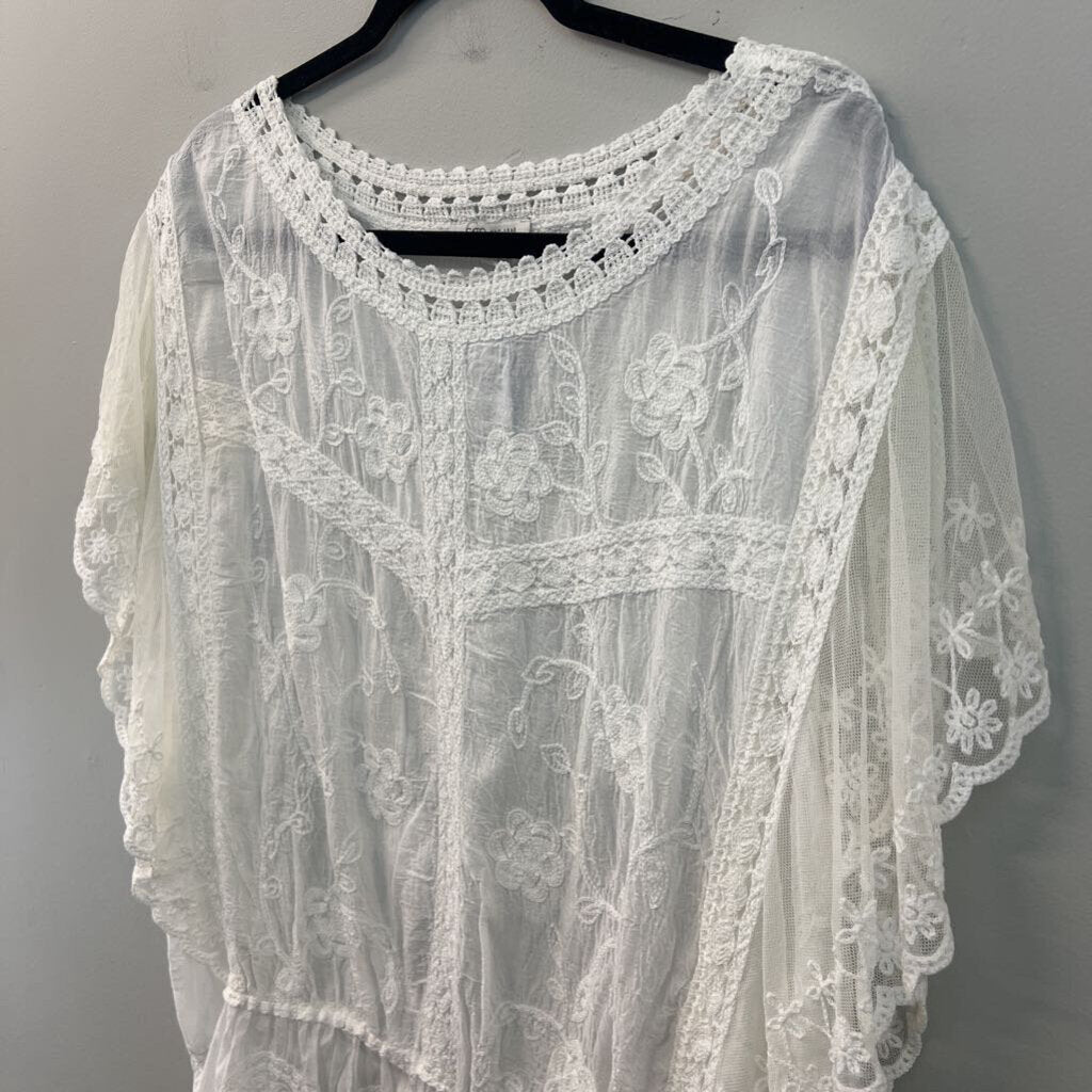 White Embroidered Lace Short Sleeve Top 18/20