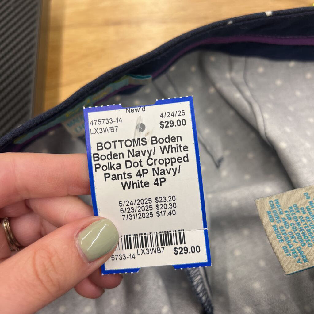 Boden Navy/ White Polka Dot Cropped Pants 4P