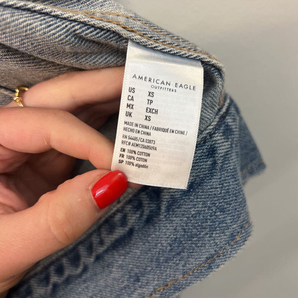 American Eagle Medium Wash Distressed Tiger Back Denim Jacket Extra Small