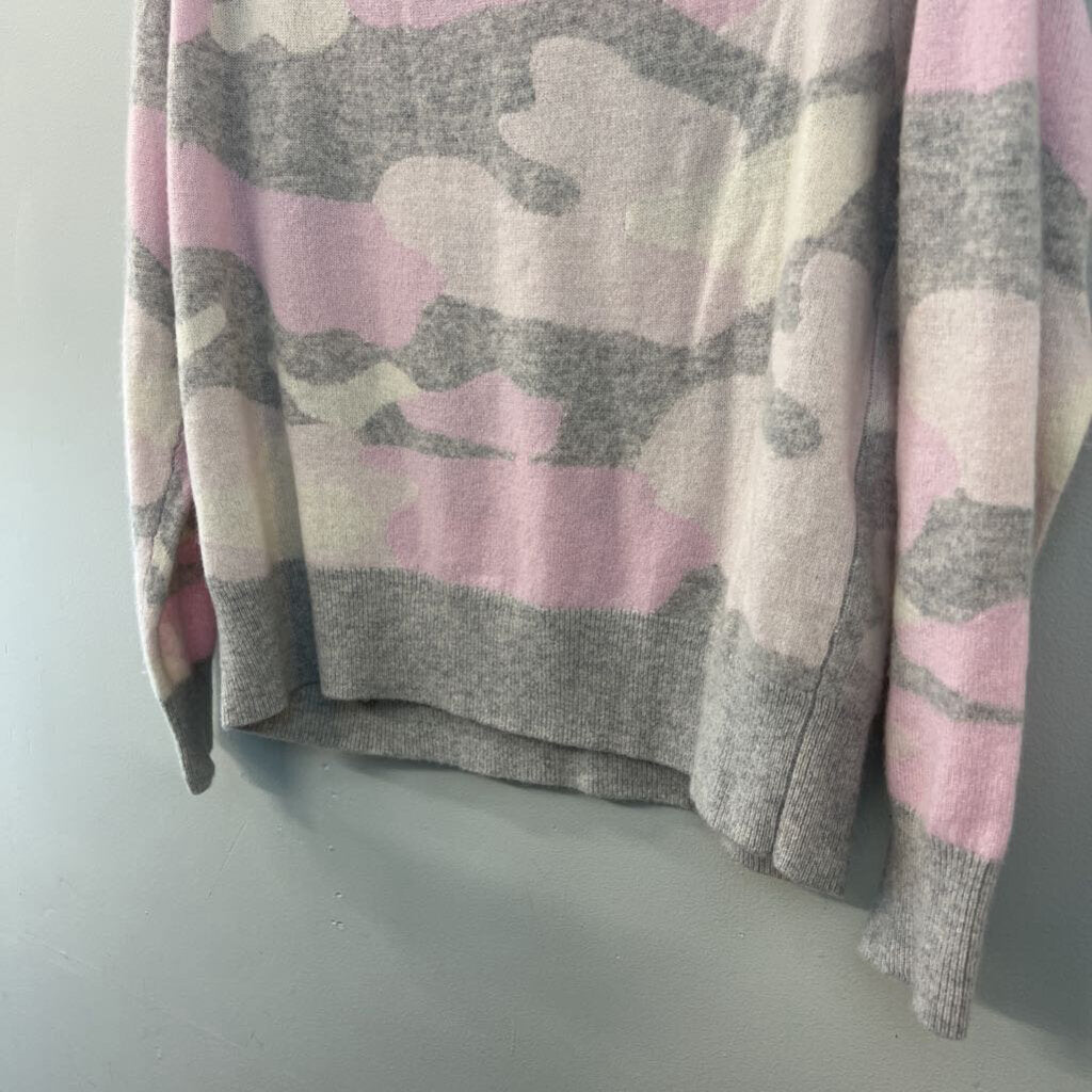 White and Warren 100% Cashmere Grey/ Pink Camo Print Long Sleeve Sweater Top Medium