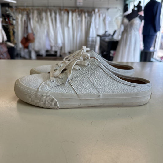 Crown Vintage White Slip On Sneakers 9