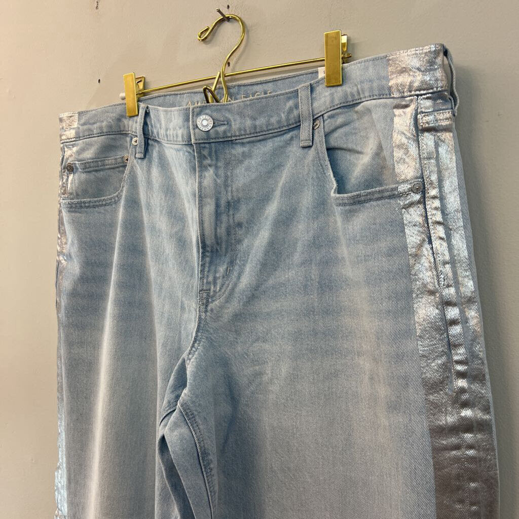 American Eagle Light Wash Metallic Silver Stripe Stovepipe Jeans 18