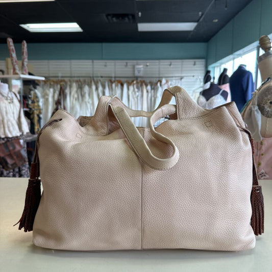 GILI Got It Love It Pink Pebbled Leather Purse