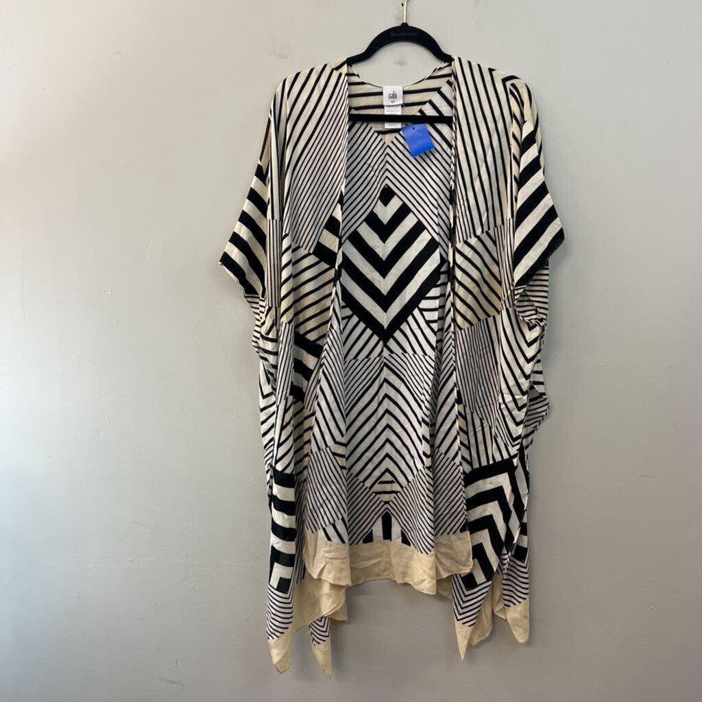Cabi Cream/ Black Print Short Sleeve Open Front Kimono Top One Size