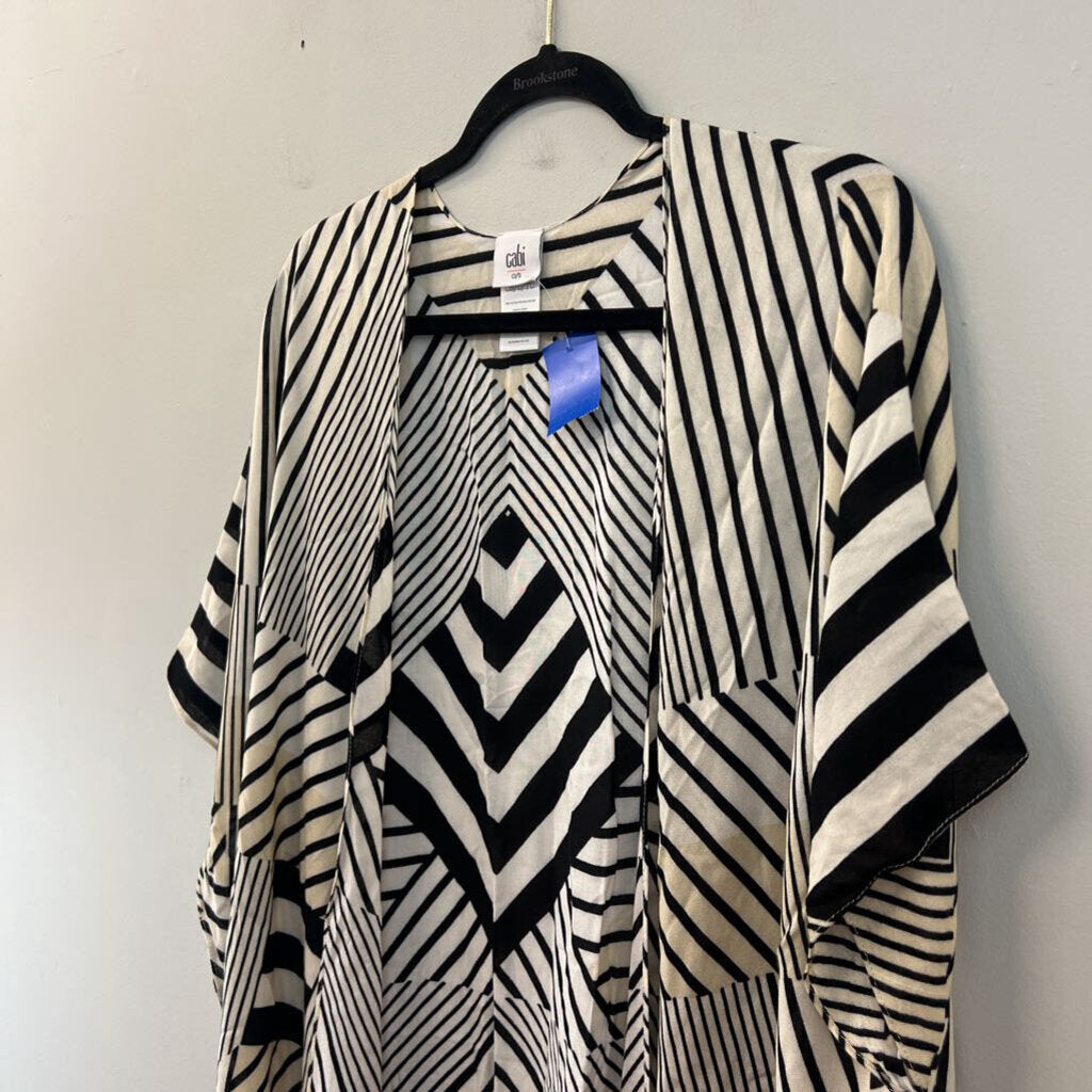 Cabi Cream/ Black Print Short Sleeve Open Front Kimono Top One Size