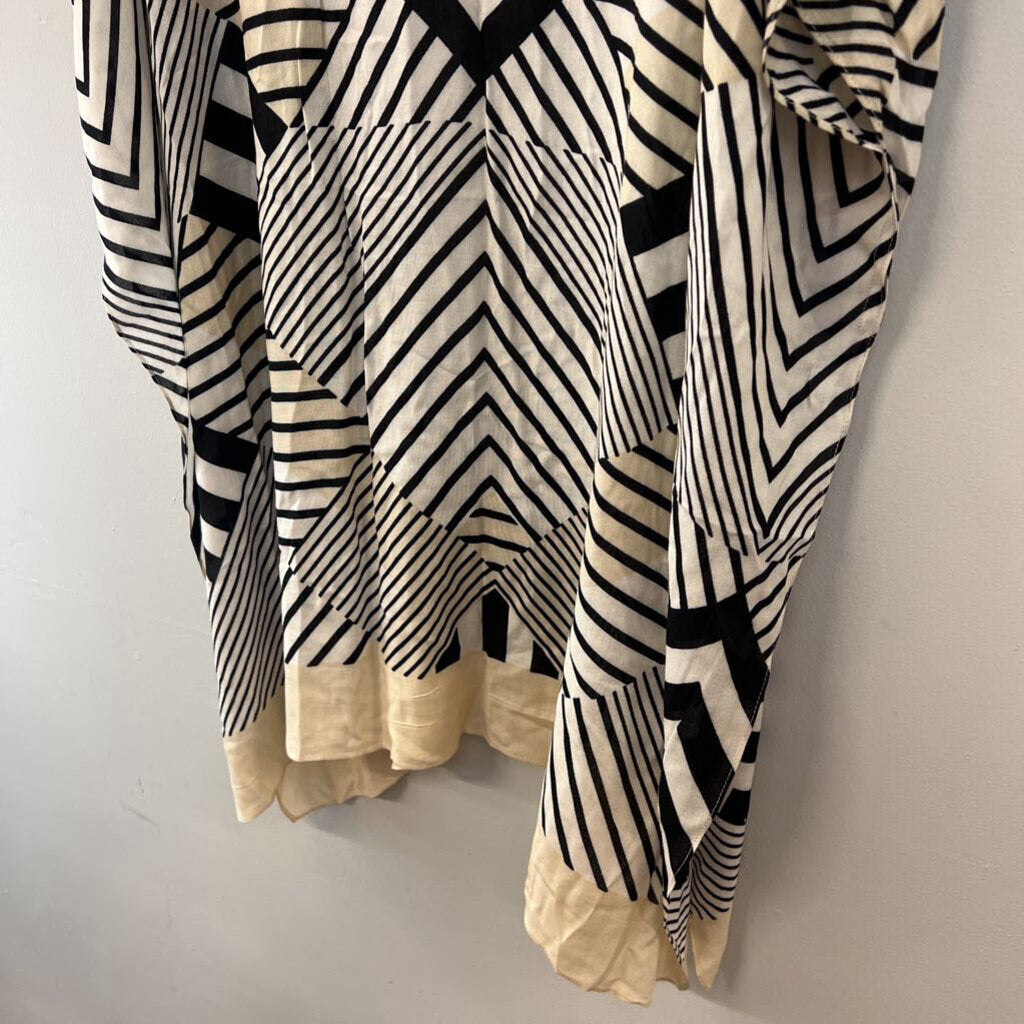 Cabi Cream/ Black Print Short Sleeve Open Front Kimono Top One Size