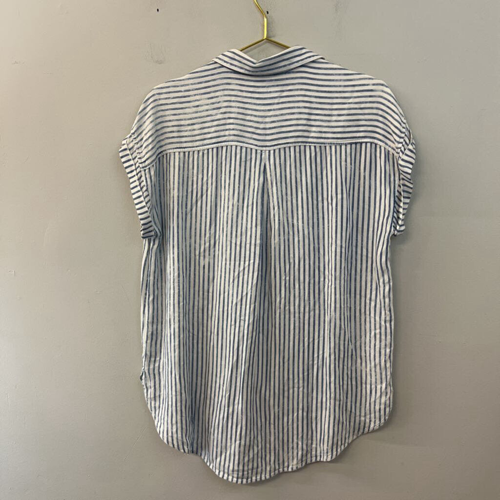 American Eagle White/ Blue Striped Short Sleeve Button Down Top Medium