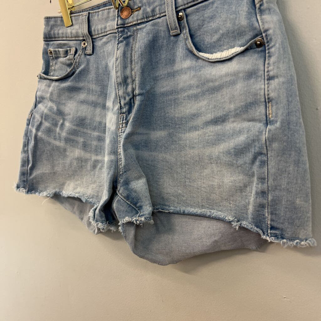 Levi Light Wash High Rise Denim Shorts 29