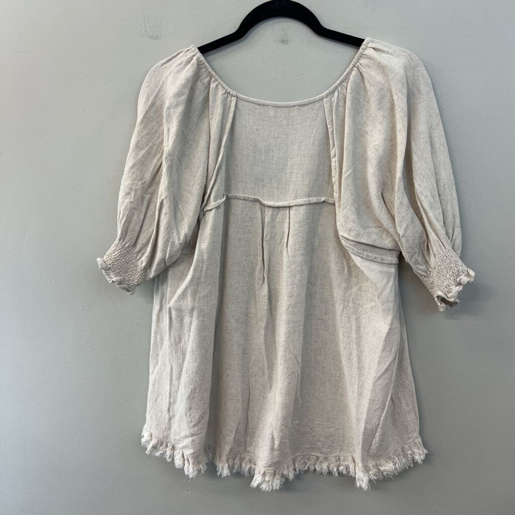 Umgee Oatmeal Short Sleeve Fringe Hem Top Medium