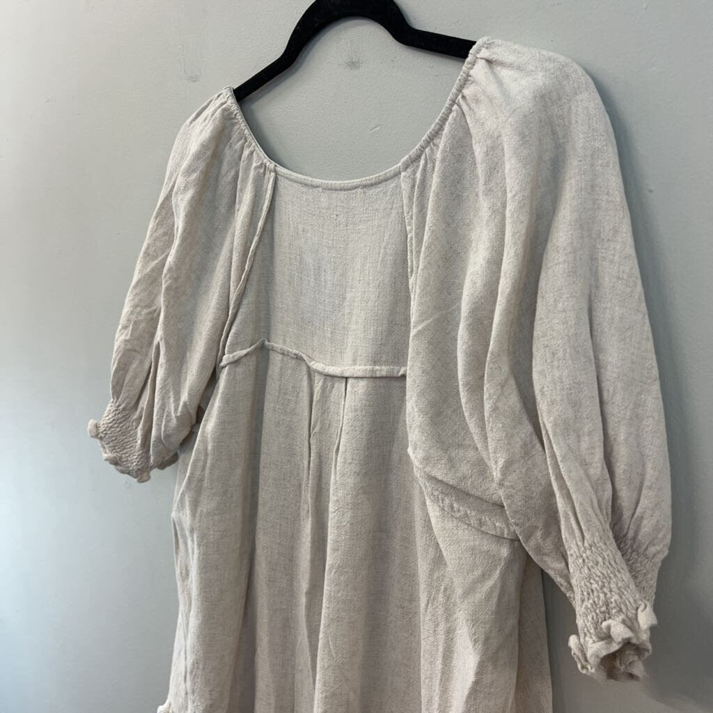 Umgee Oatmeal Short Sleeve Fringe Hem Top Medium