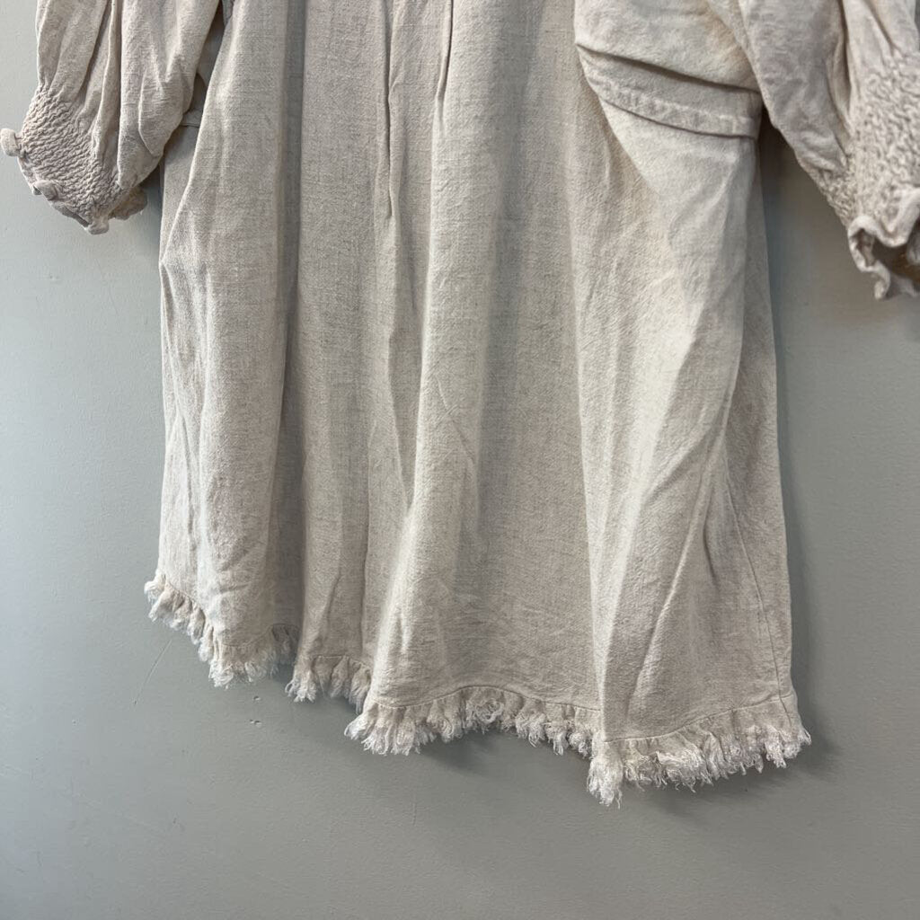 Umgee Oatmeal Short Sleeve Fringe Hem Top Medium