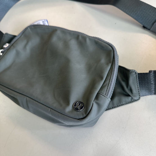 Lululemon Green Everywhere Belt Bag
