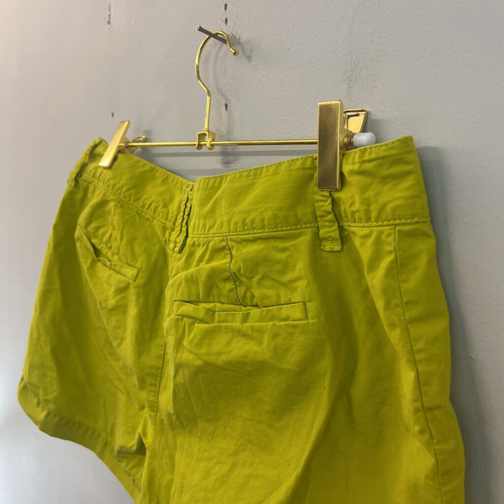 Loft Green Front Pocket Shorts 2
