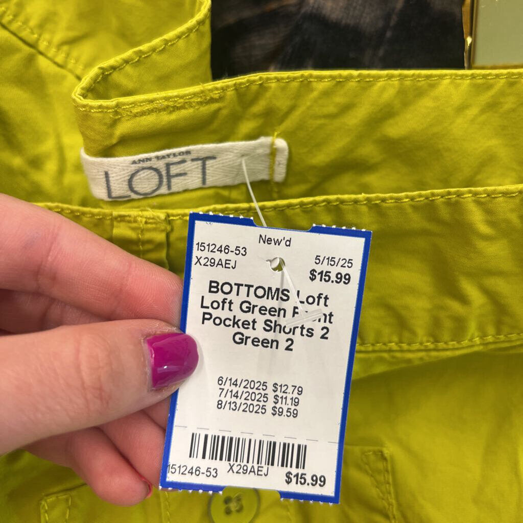 Loft Green Front Pocket Shorts 2