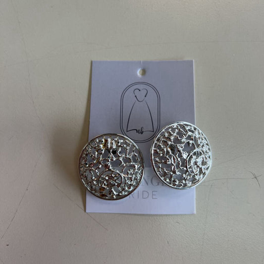 Vintage Sarah Coventry Silver Cut Out Clip On Earrings