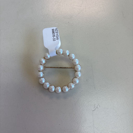 Pearl Circle Pin