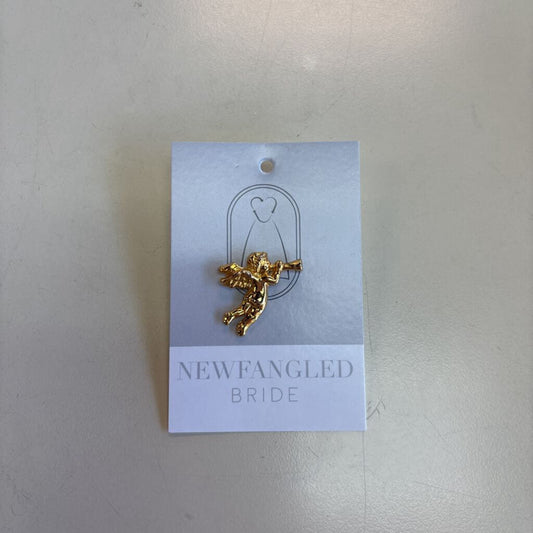 Vintage Gold Toned Guardian Angel Pin