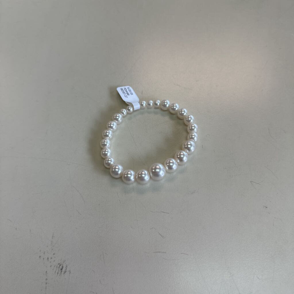 Stretchy Pearl Bracelet