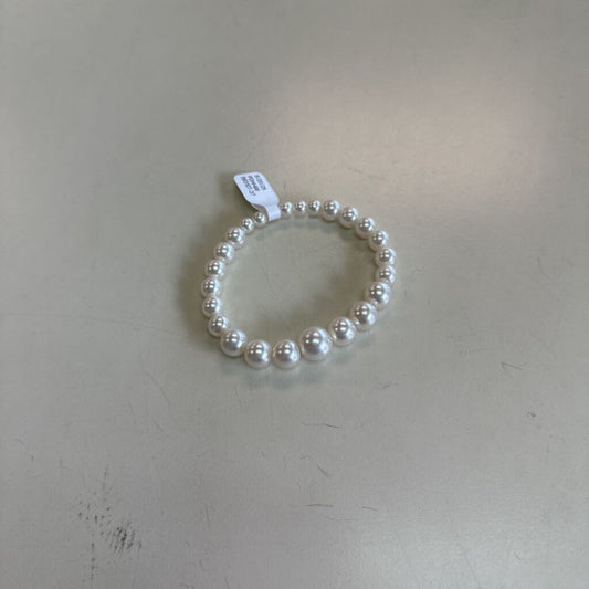 Stretchy Pearl Bracelet