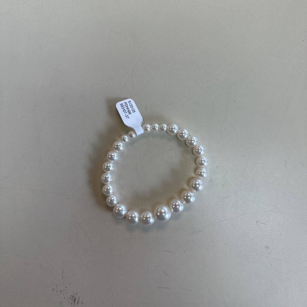 Stretchy Pearl Bracelet
