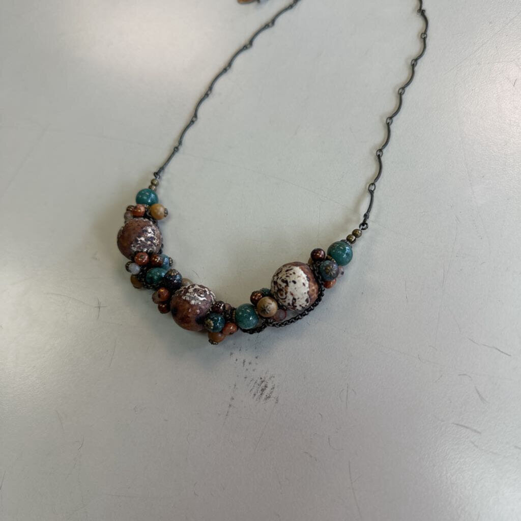 Anne Vaughan Short Stone Necklace