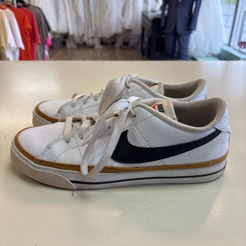 Nike White/ Brown/ Black Court Legacy Sneakers 9.5